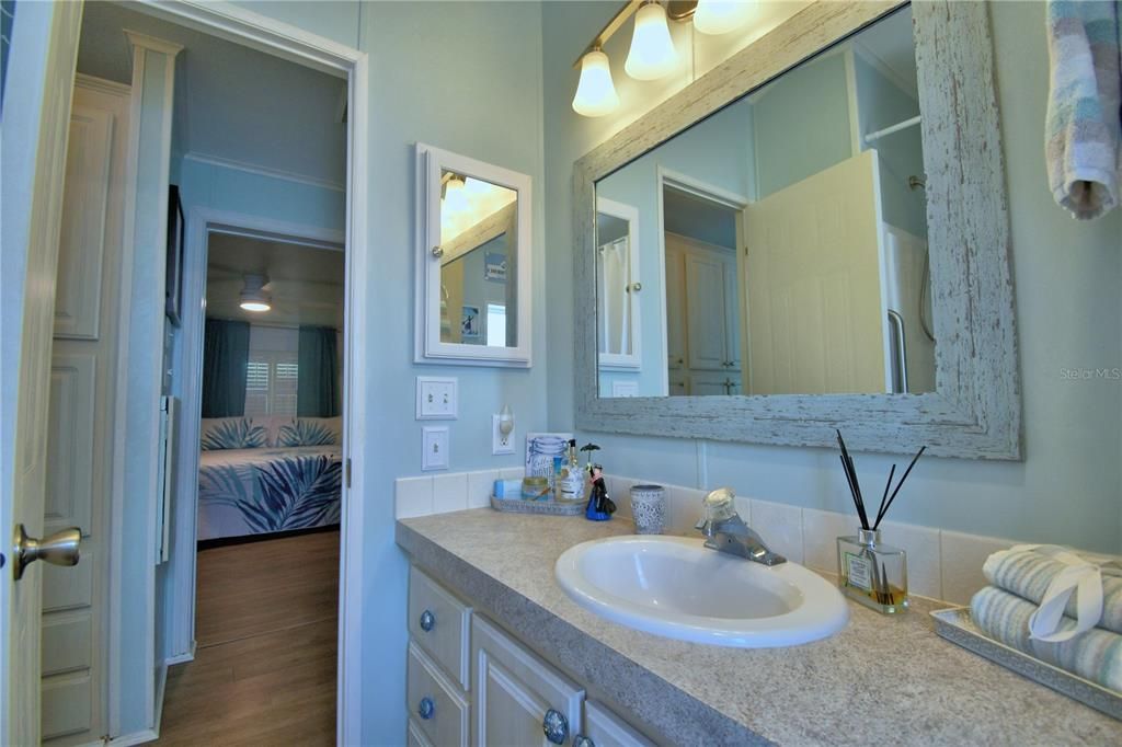 En Venta: $225,000 (2 camas, 2 baños, 1040 Pies cuadrados)