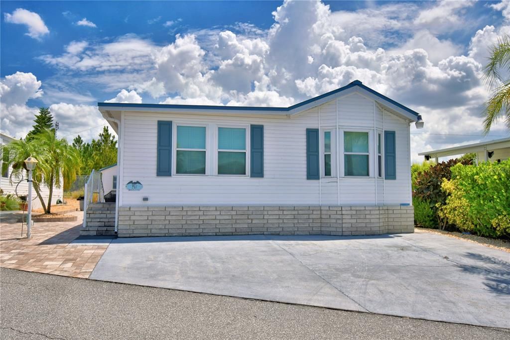 En Venta: $225,000 (2 camas, 2 baños, 1040 Pies cuadrados)