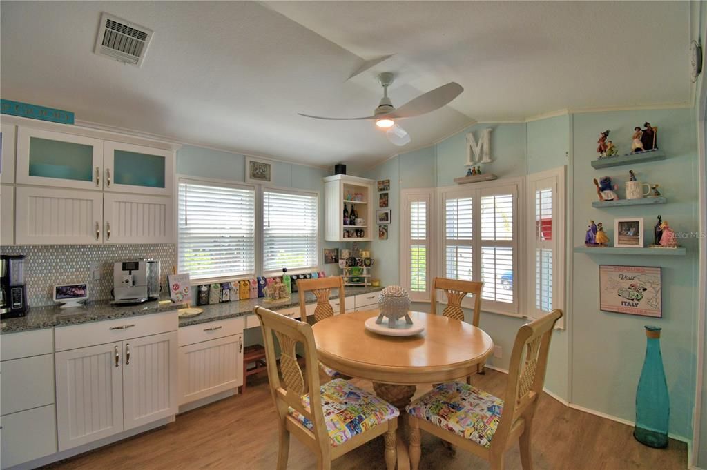 En Venta: $225,000 (2 camas, 2 baños, 1040 Pies cuadrados)