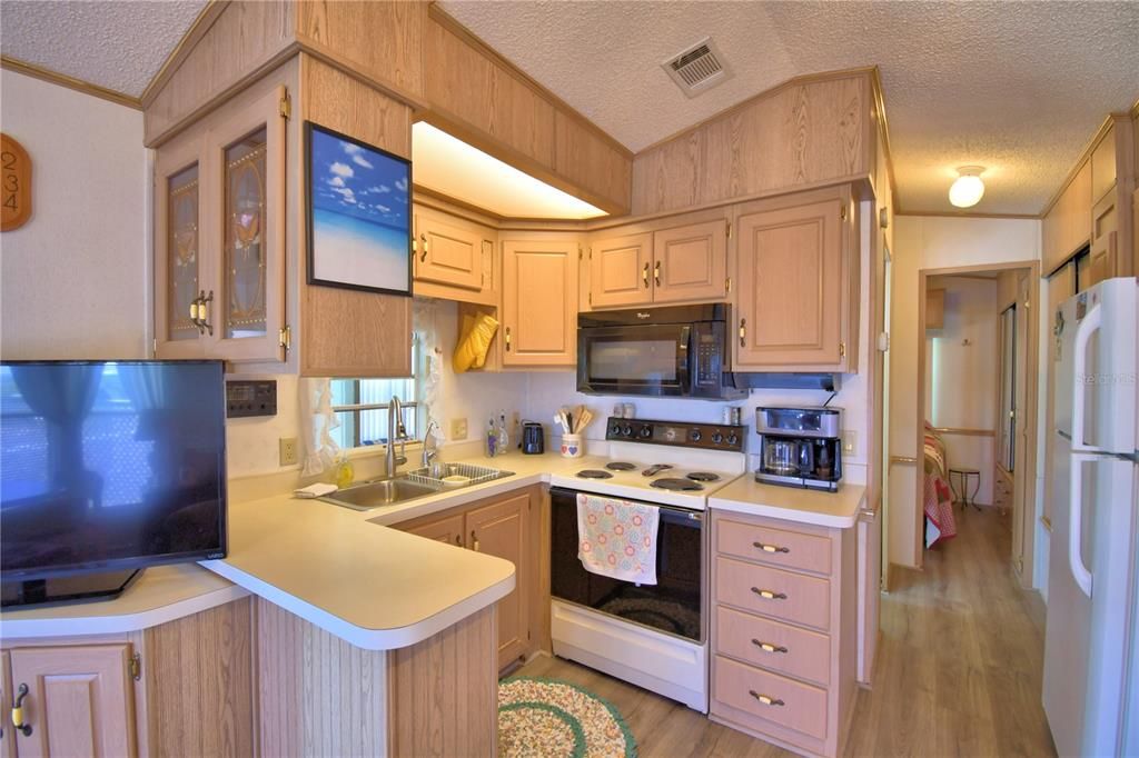 На продажу: $99,000 (1 спален, 1 ванн, 756 Квадратных фут)