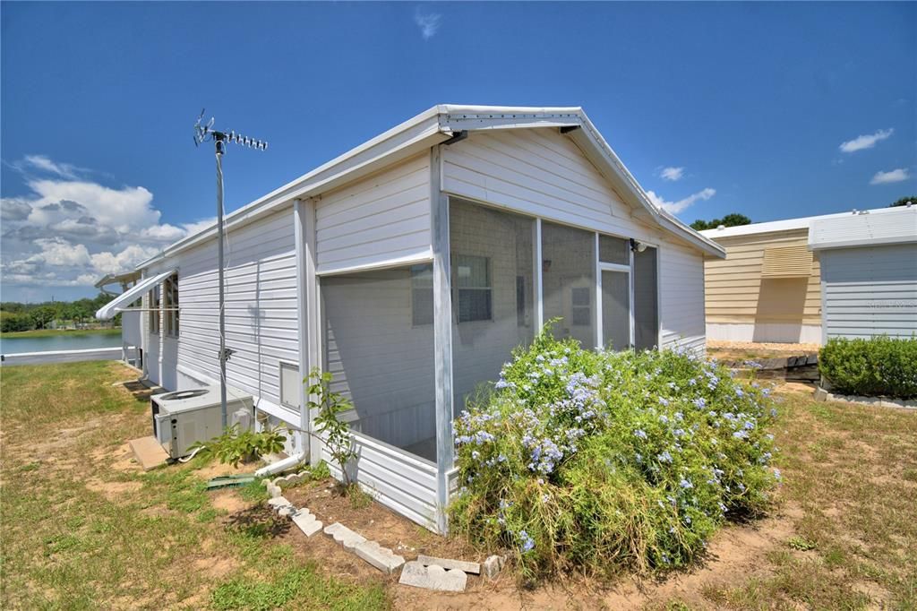 На продажу: $99,000 (1 спален, 1 ванн, 756 Квадратных фут)