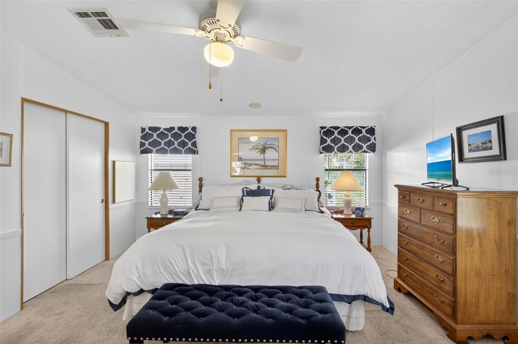 合同活跃: $159,900 (2 贝兹, 2 浴室, 1480 平方英尺)