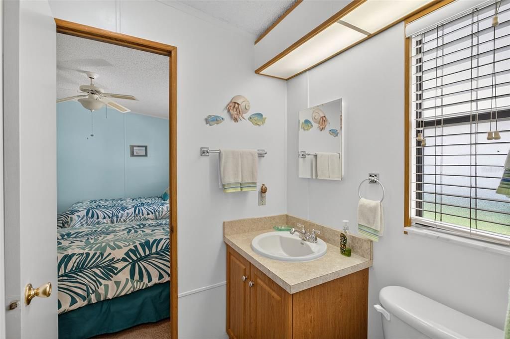 合同活跃: $159,900 (2 贝兹, 2 浴室, 1480 平方英尺)