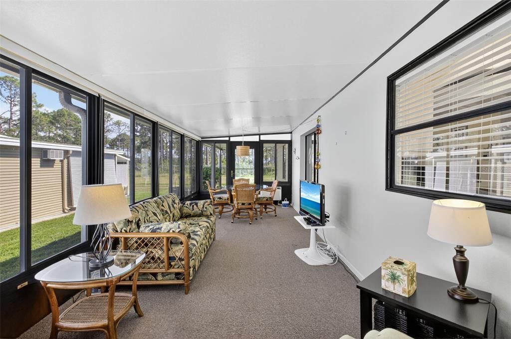 合同活跃: $159,900 (2 贝兹, 2 浴室, 1480 平方英尺)