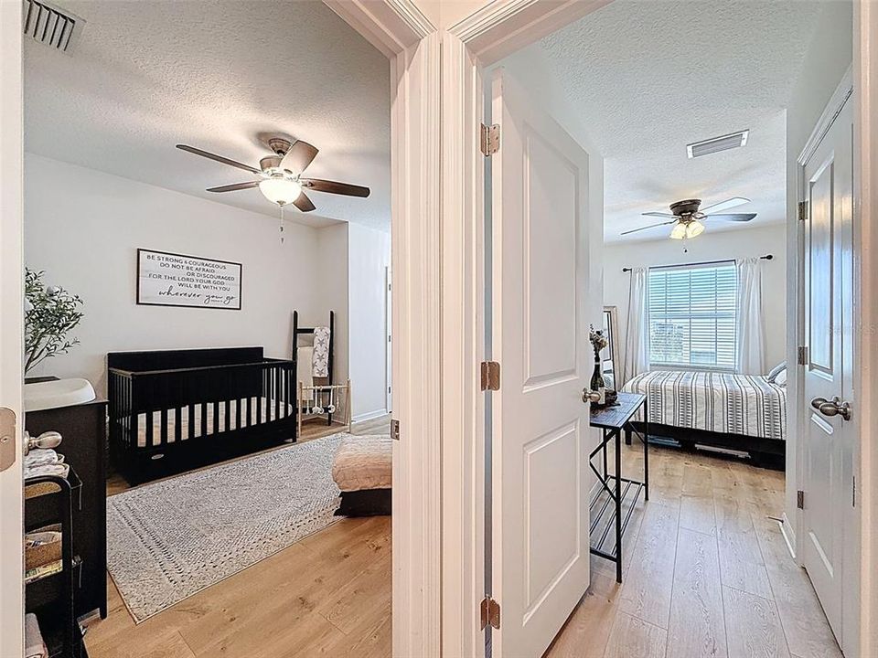 Под контрактом: $339,900 (3 спален, 2 ванн, 1673 Квадратных фут)