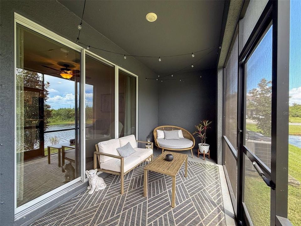 Под контрактом: $339,900 (3 спален, 2 ванн, 1673 Квадратных фут)