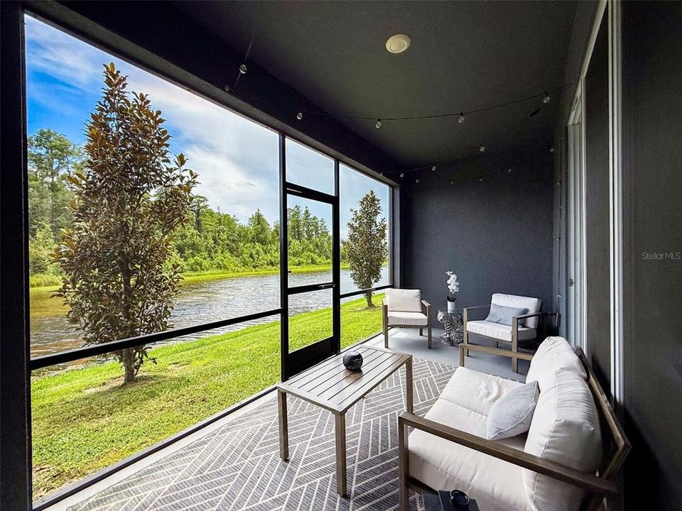 Под контрактом: $339,900 (3 спален, 2 ванн, 1673 Квадратных фут)