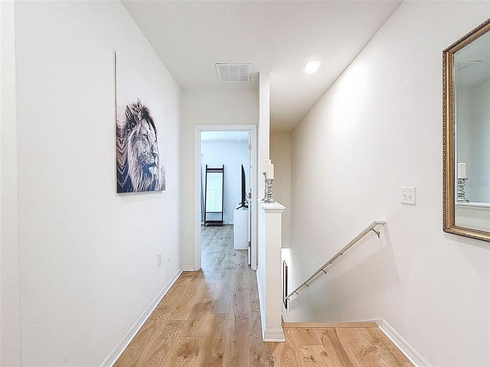 Под контрактом: $339,900 (3 спален, 2 ванн, 1673 Квадратных фут)