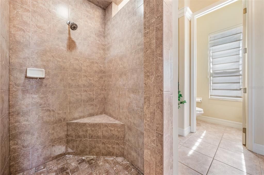 For Sale: $675,000 (4 beds, 3 baths, 2931 Square Feet)