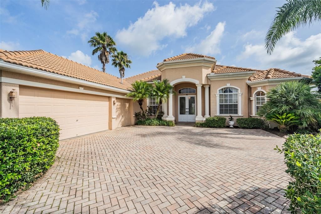 For Sale: $675,000 (4 beds, 3 baths, 2931 Square Feet)