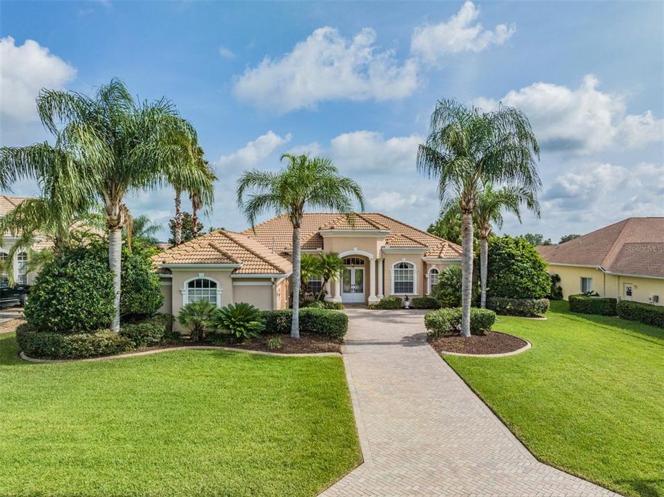 For Sale: $675,000 (4 beds, 3 baths, 2931 Square Feet)