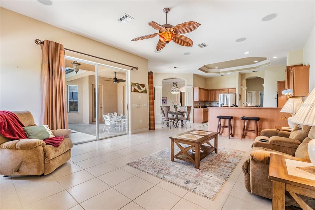 For Sale: $675,000 (4 beds, 3 baths, 2931 Square Feet)