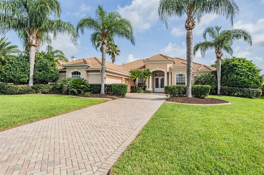 For Sale: $675,000 (4 beds, 3 baths, 2931 Square Feet)