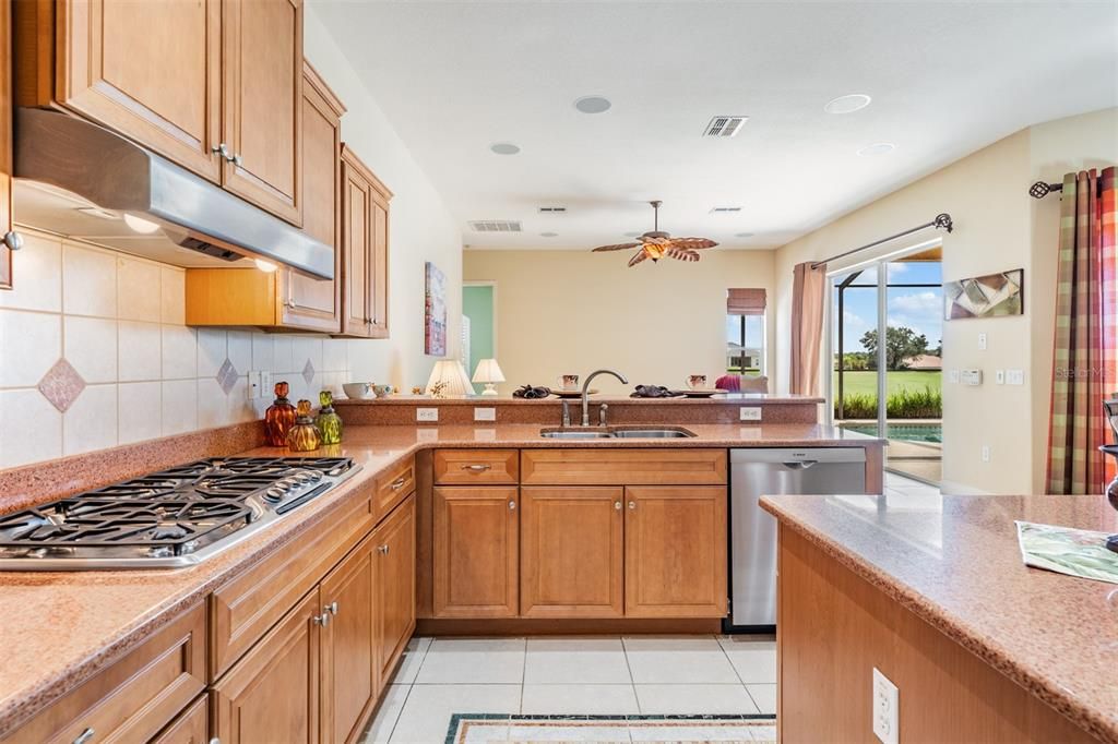 For Sale: $675,000 (4 beds, 3 baths, 2931 Square Feet)