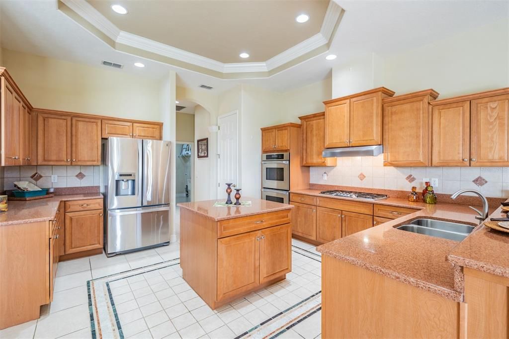 For Sale: $675,000 (4 beds, 3 baths, 2931 Square Feet)