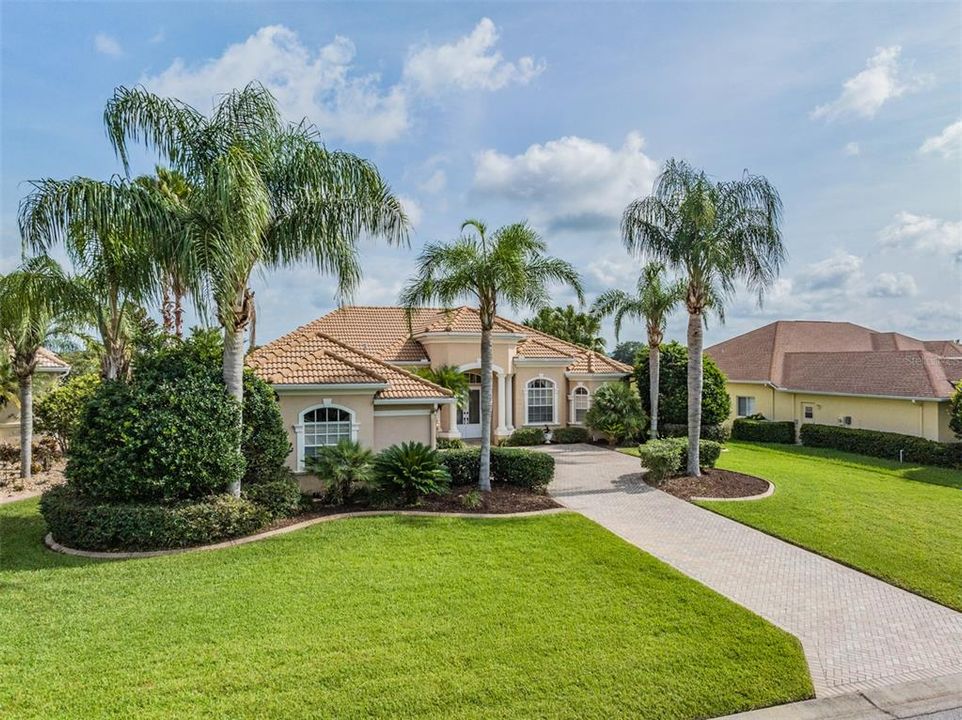 For Sale: $675,000 (4 beds, 3 baths, 2931 Square Feet)