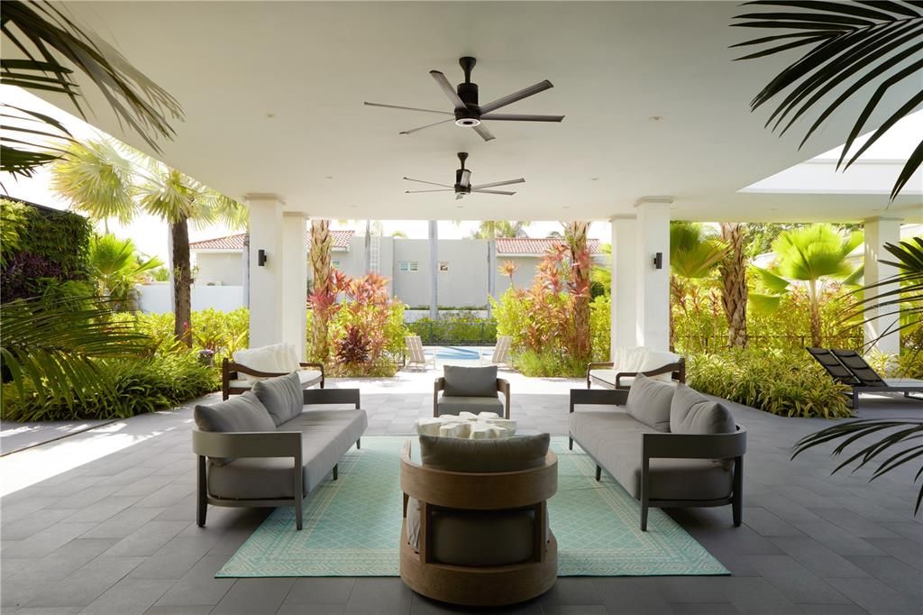 待售: $25,900,000 (8 贝兹, 8 浴室, 10158 平方英尺)