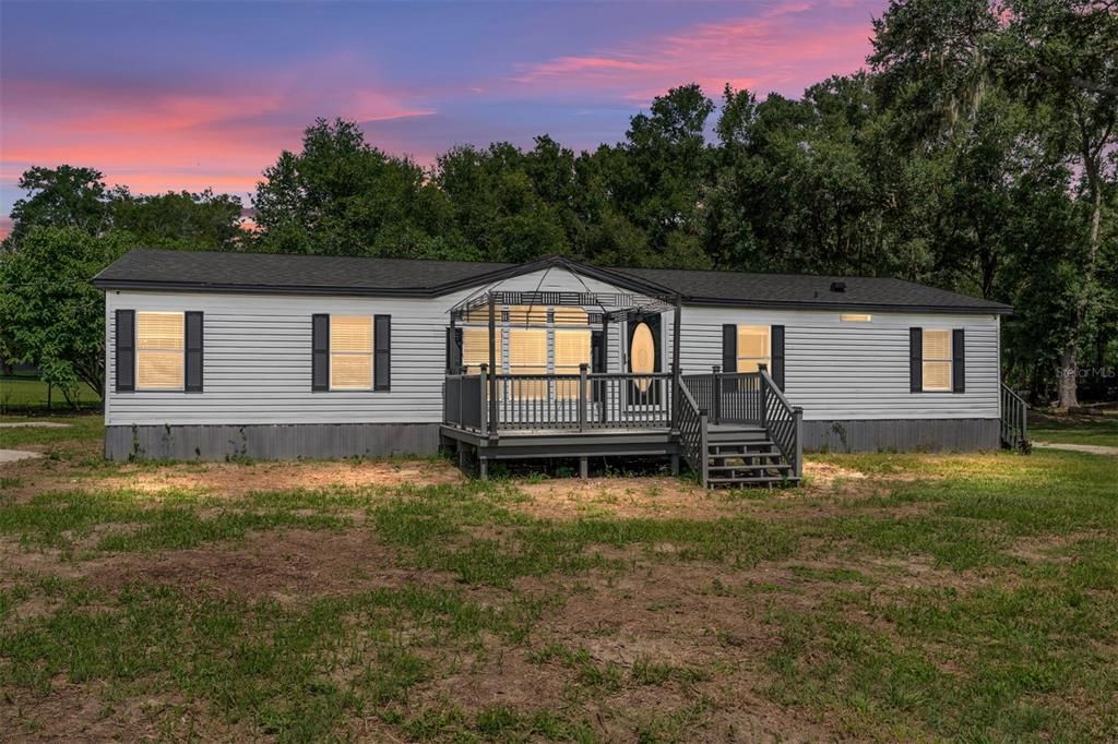 Recently Sold: $239,000 (5 beds, 2 baths, 1620 Square Feet)