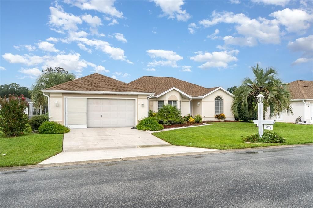 待售: $215,000 (2 贝兹, 2 浴室, 1352 平方英尺)