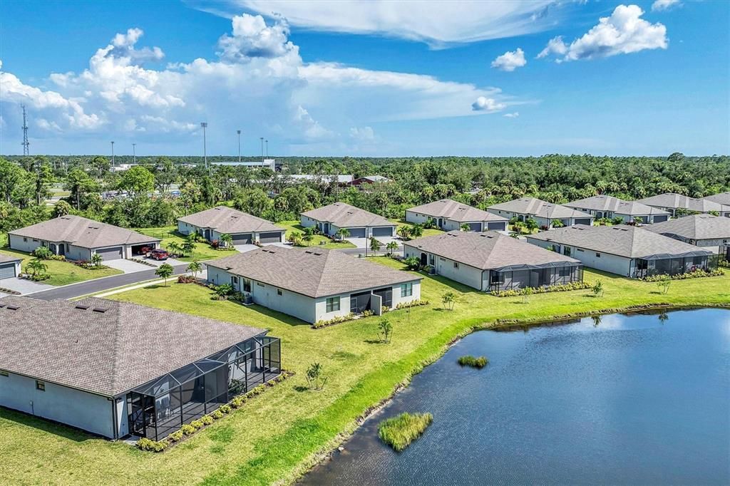 出租: $5,550 (2 贝兹, 2 浴室, 1581 平方英尺)