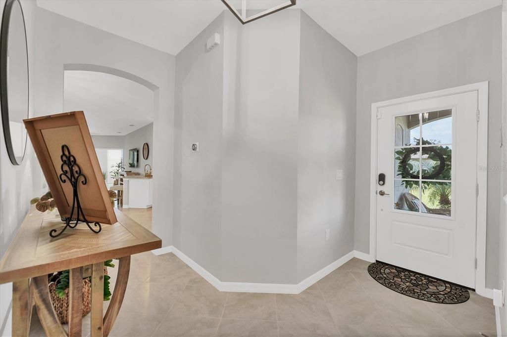 出租: $5,550 (2 贝兹, 2 浴室, 1581 平方英尺)