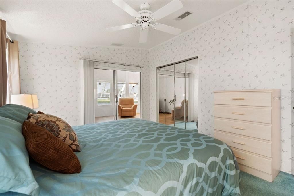 Active With Contract: $199,900 (3 beds, 2 baths, 1341 Square Feet)