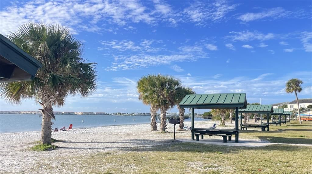 For Sale: $1,499,999 (3 beds, 4 baths, 2729 Square Feet)