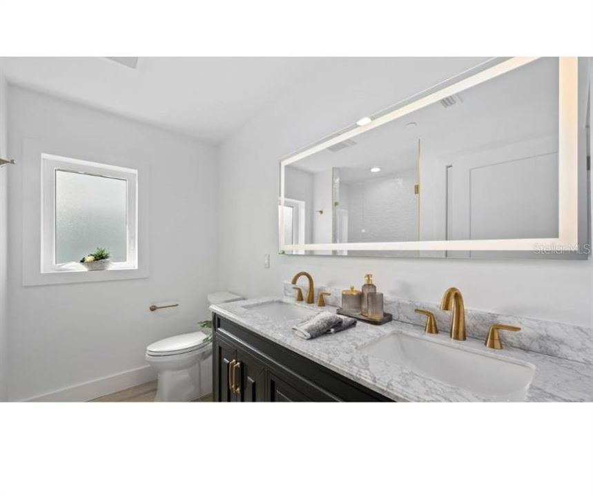 For Sale: $1,499,999 (3 beds, 4 baths, 2729 Square Feet)