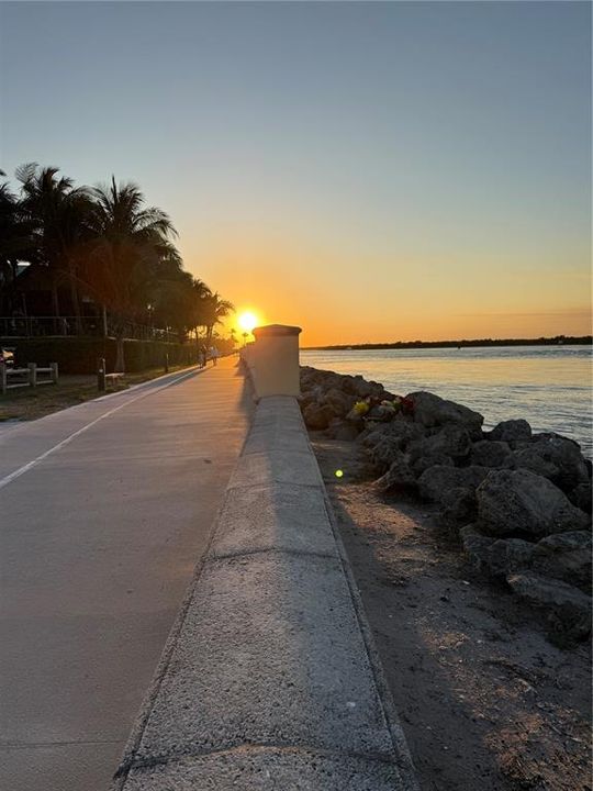 For Sale: $1,499,999 (3 beds, 4 baths, 2729 Square Feet)