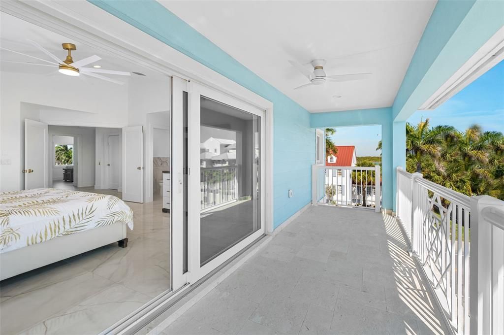 For Sale: $1,499,999 (3 beds, 4 baths, 2729 Square Feet)