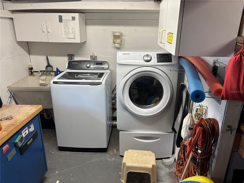 For Sale: $130,000 (2 beds, 2 baths, 1584 Square Feet)