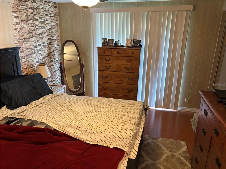 For Sale: $130,000 (2 beds, 2 baths, 1584 Square Feet)