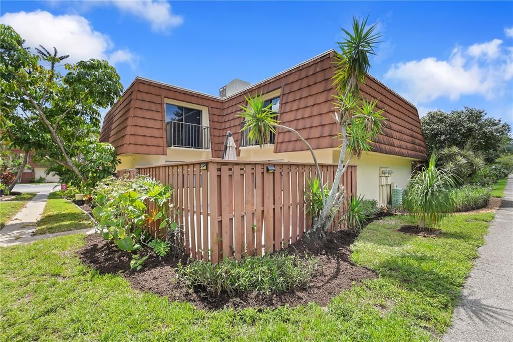 Recently Sold: $155,000 (2 beds, 2 baths, 1236 Square Feet)