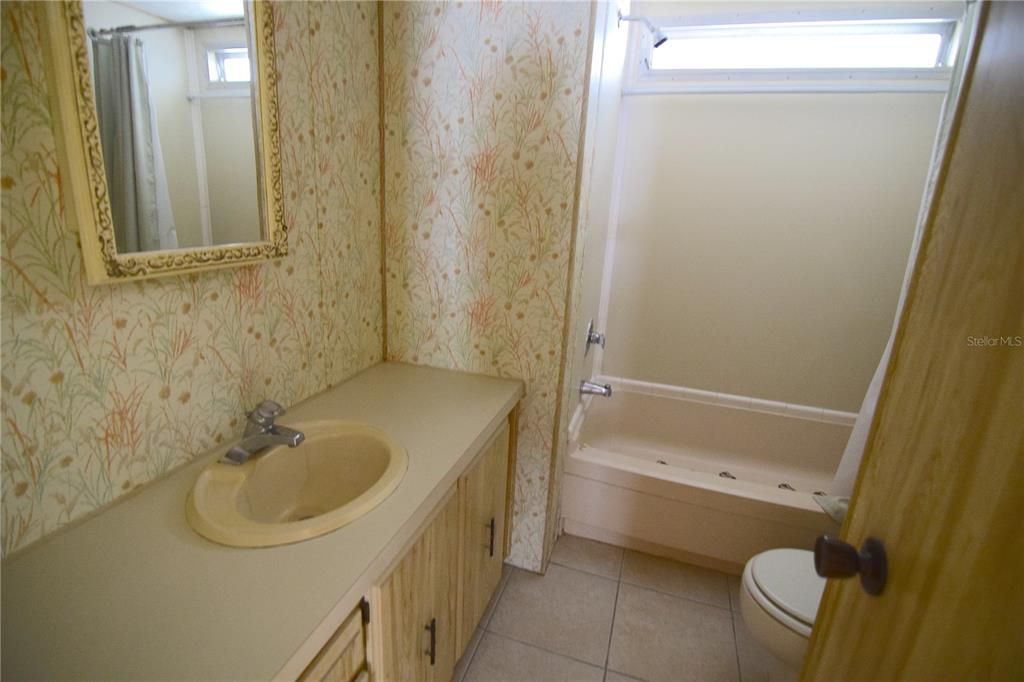 待售: $18,000 (2 贝兹, 2 浴室, 1100 平方英尺)