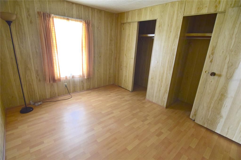 待售: $18,000 (2 贝兹, 2 浴室, 1100 平方英尺)