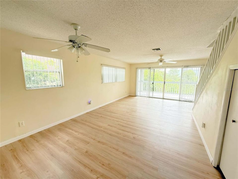 出租: $2,595 (3 贝兹, 2 浴室, 1360 平方英尺)