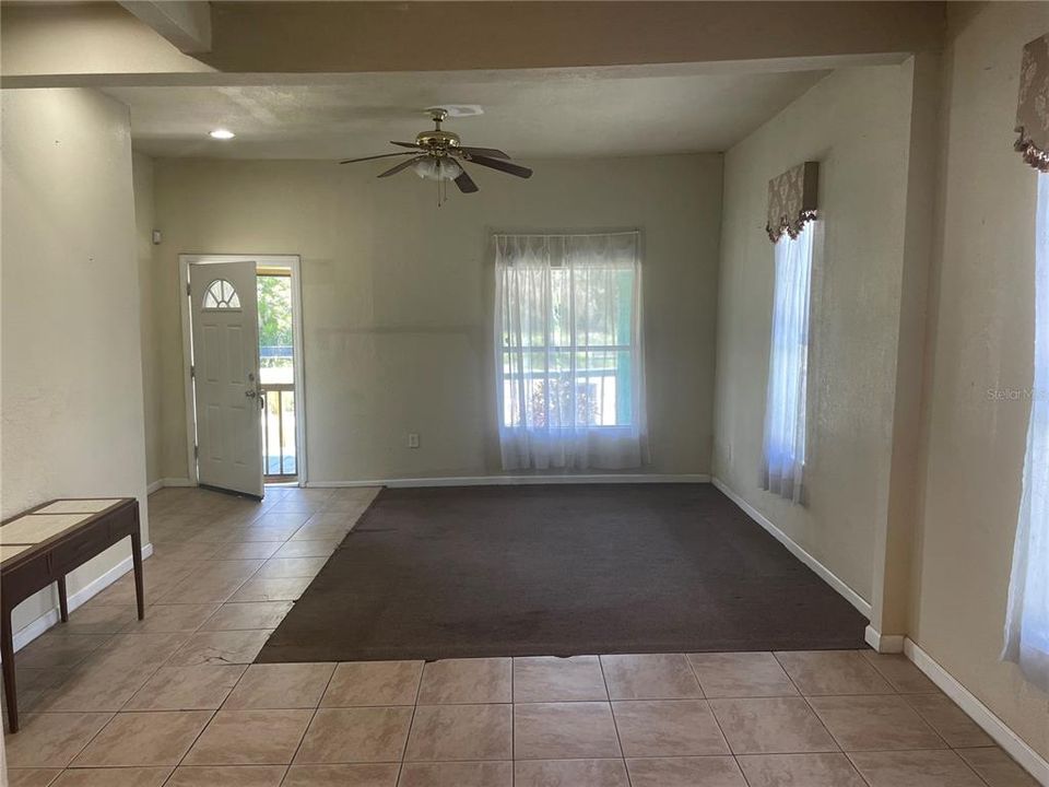 En Venta: $189,900 (3 camas, 2 baños, 1534 Pies cuadrados)