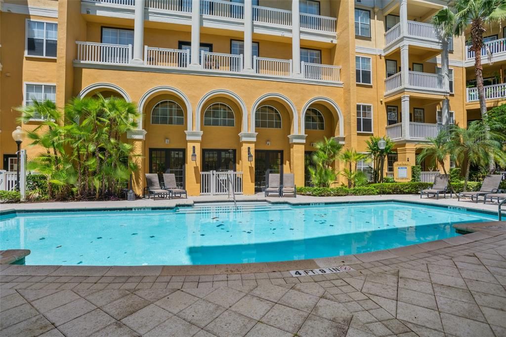 待售: $279,000 (2 贝兹, 2 浴室, 1070 平方英尺)