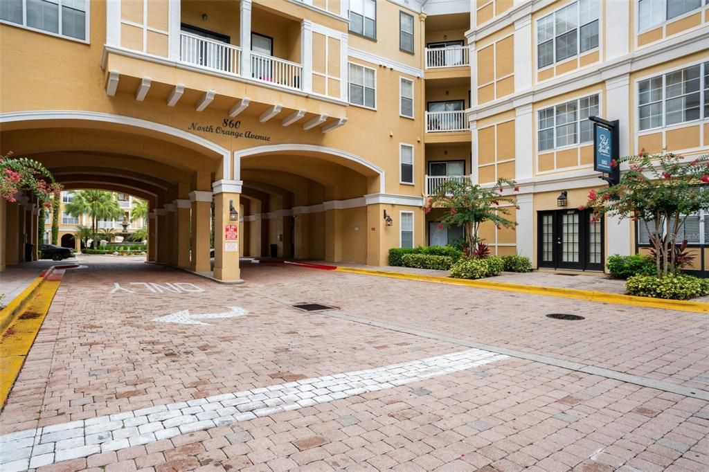 待售: $279,000 (2 贝兹, 2 浴室, 1070 平方英尺)