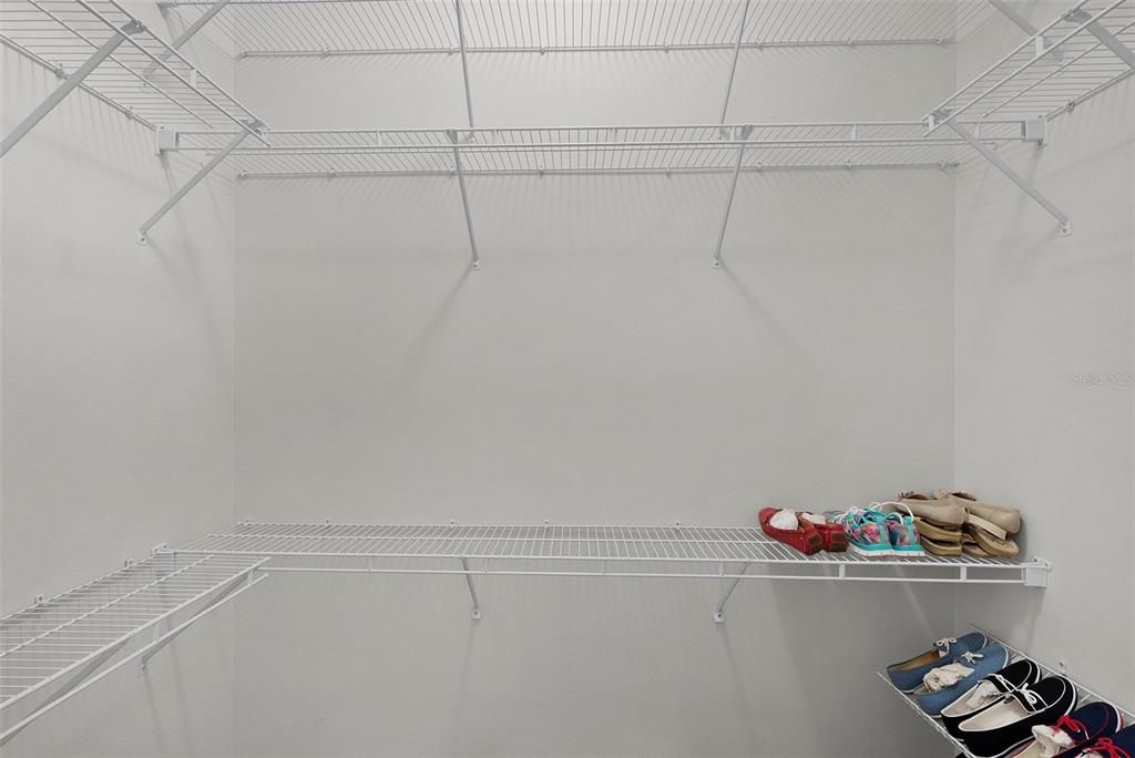 For Sale: $500,000 (4 beds, 3 baths, 2202 Square Feet)