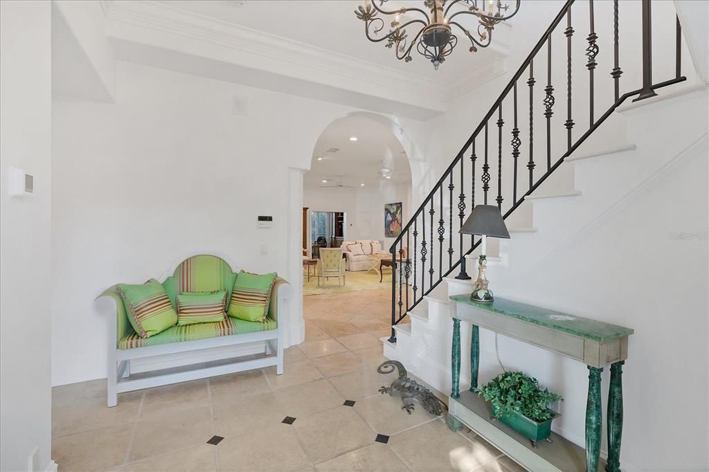 出租: $6,500 (5 贝兹, 5 浴室, 4752 平方英尺)