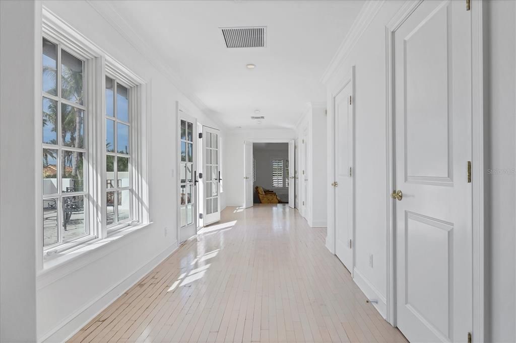 出租: $6,500 (5 贝兹, 5 浴室, 4752 平方英尺)