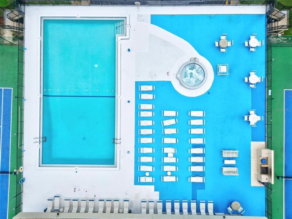 Active With Contract: $149,900 (1 beds, 1 baths, 590 Square Feet)