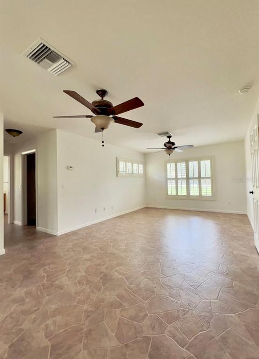 На продажу: $515,000 (4 спален, 2 ванн, 1853 Квадратных фут)