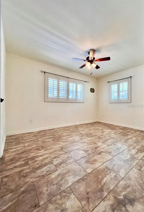 На продажу: $515,000 (4 спален, 2 ванн, 1853 Квадратных фут)