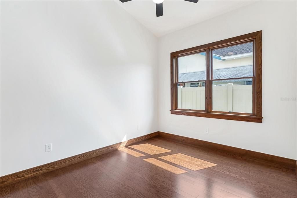 For Sale: $739,900 (3 beds, 3 baths, 1761 Square Feet)