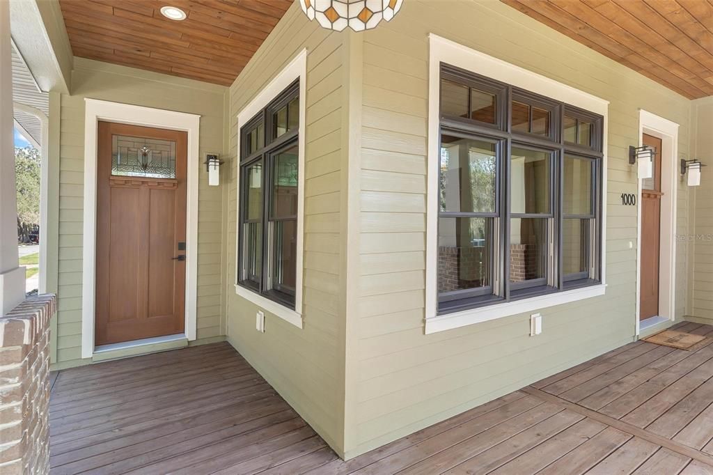 For Sale: $739,900 (3 beds, 3 baths, 1761 Square Feet)