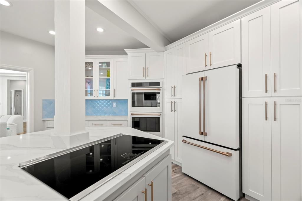 待售: $4,990,000 (5 贝兹, 4 浴室, 5051 平方英尺)