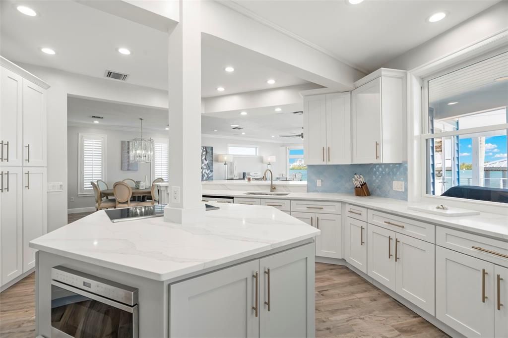 待售: $4,990,000 (5 贝兹, 4 浴室, 5051 平方英尺)