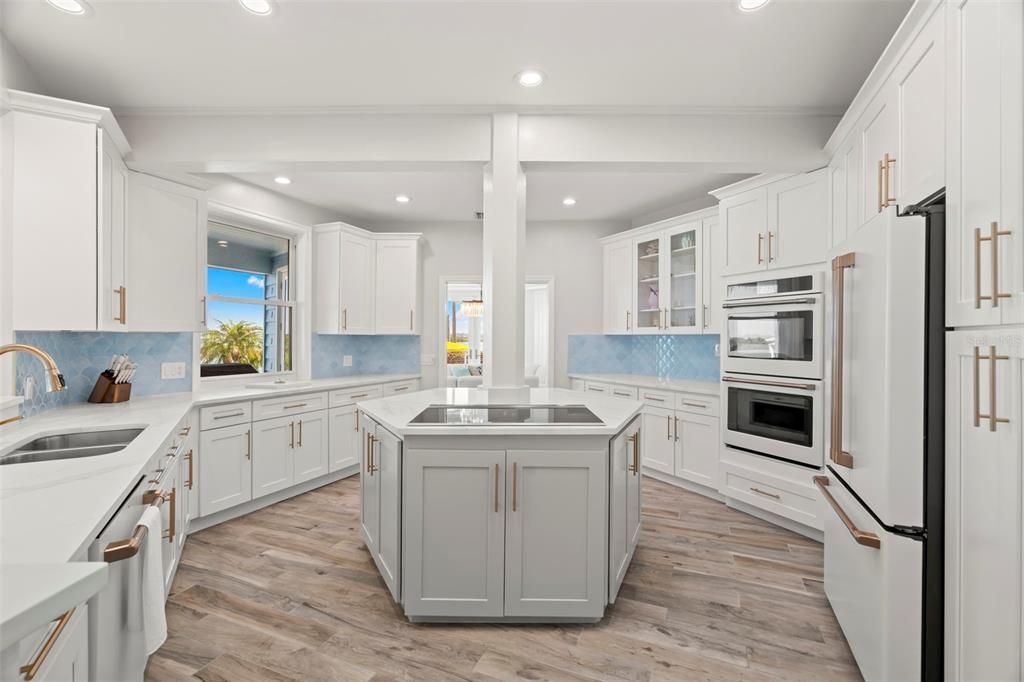 待售: $4,990,000 (5 贝兹, 4 浴室, 5051 平方英尺)